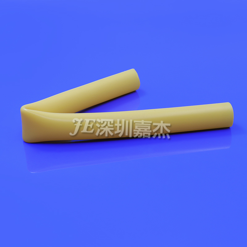 骚货被插逼视频双色硅胶管